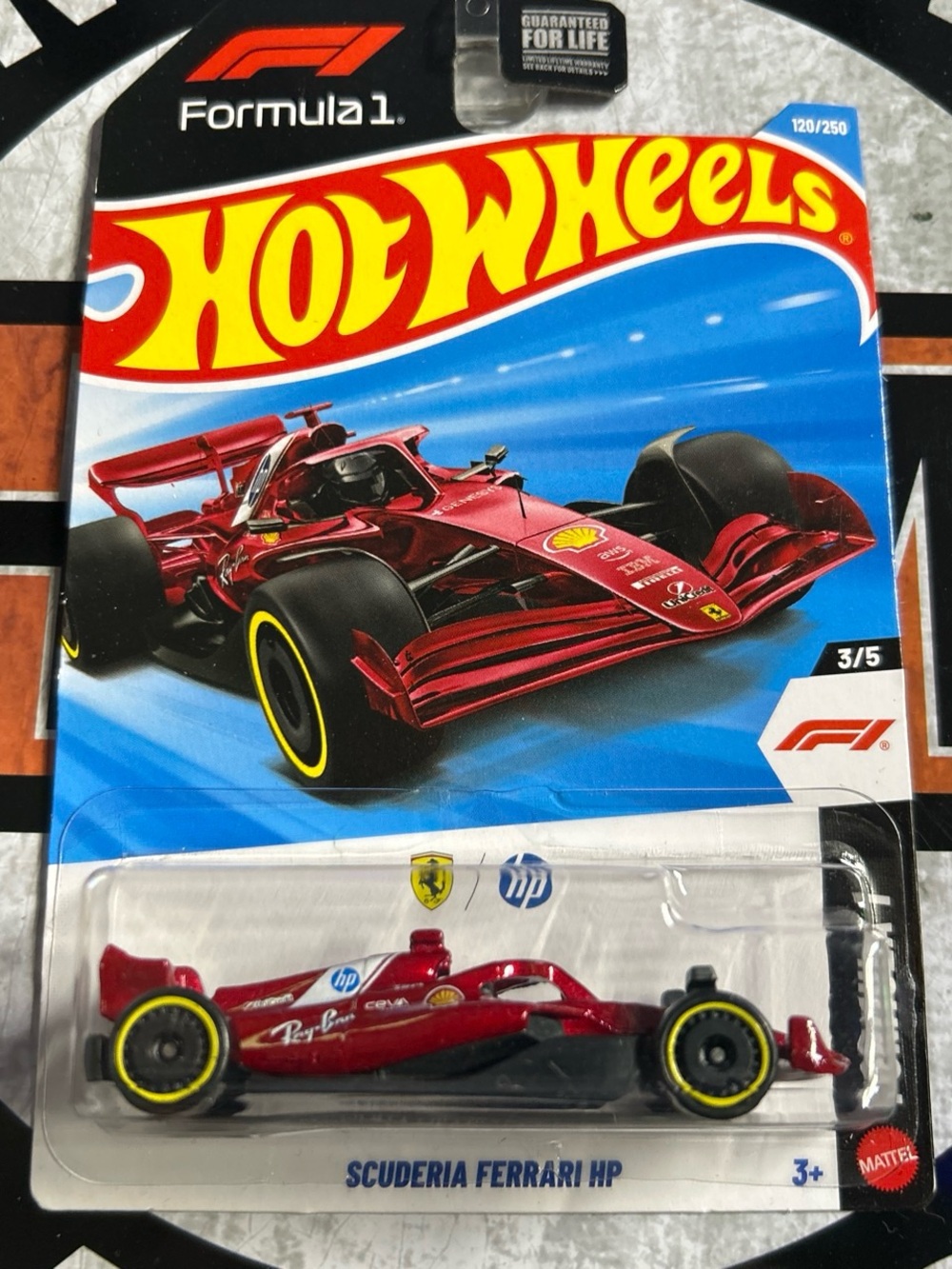 Hot Wheels Scuderia Ferrari HP Red Formula Racing Car